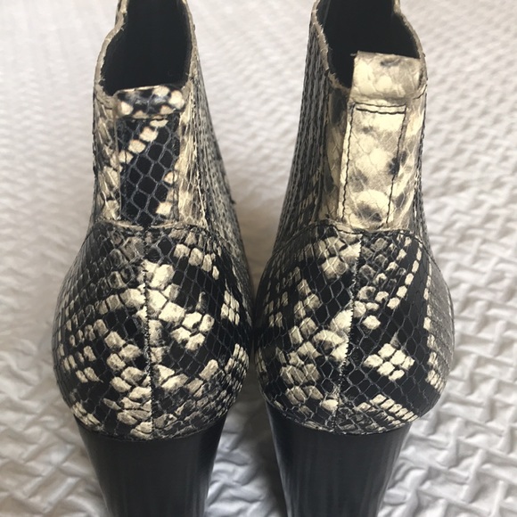 Marc Fisher LTD Alva Bootie - Picture 9 of 16